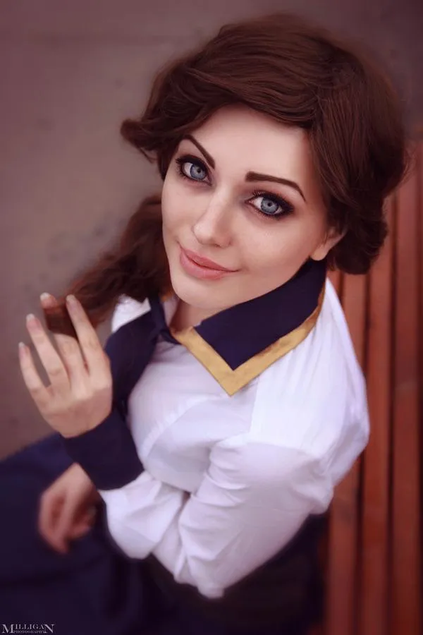 Elizabeth Comstock Cosplay