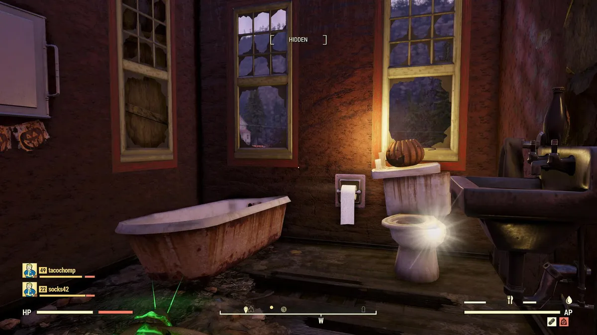 Fallout 76 Pumpkin House Shitter - highlighted